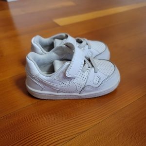 Toddler Nike White  Sneakers 6c